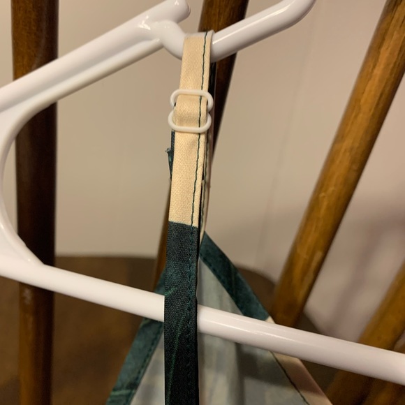 Cream and green jungle leaf tank top romper in size M from Shein - Picture 5 of 9